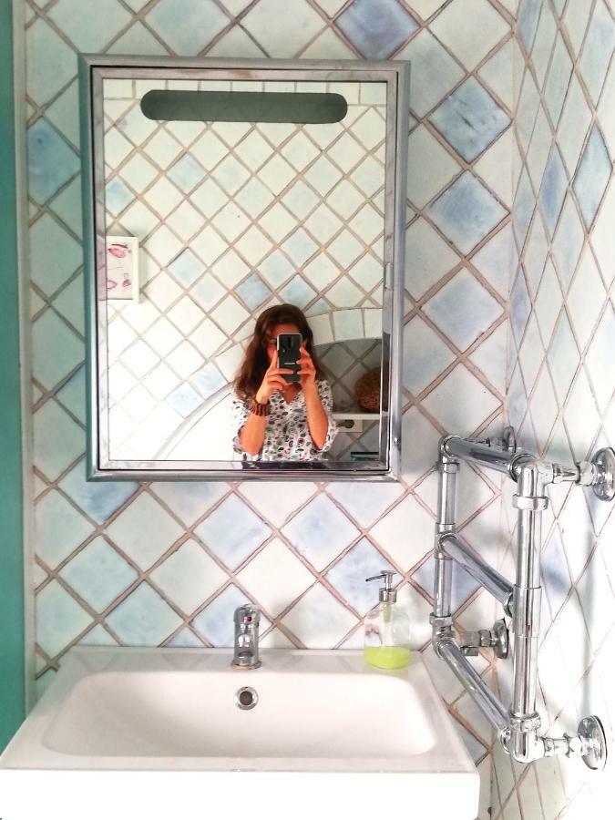 Appartement Elegant Attic With Terrace 1 Mt Subway. Nidoluisa