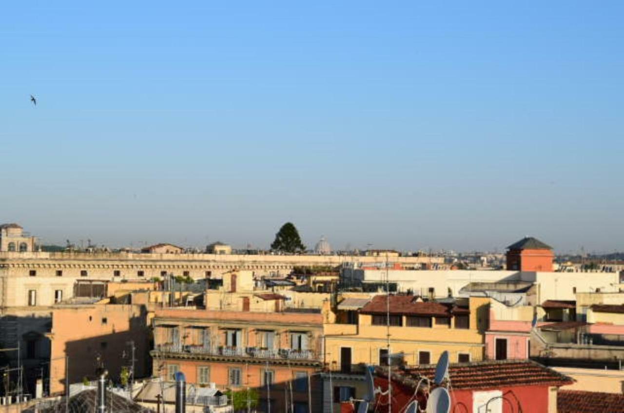Appartement Elegant Attic With Terrace 1 Mt Subway. Nidoluisa