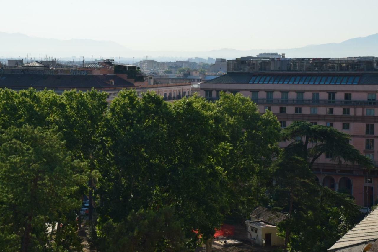 Elegant Attic With Terrace 1 Mt Subway. Nidoluisa Appartement Rome